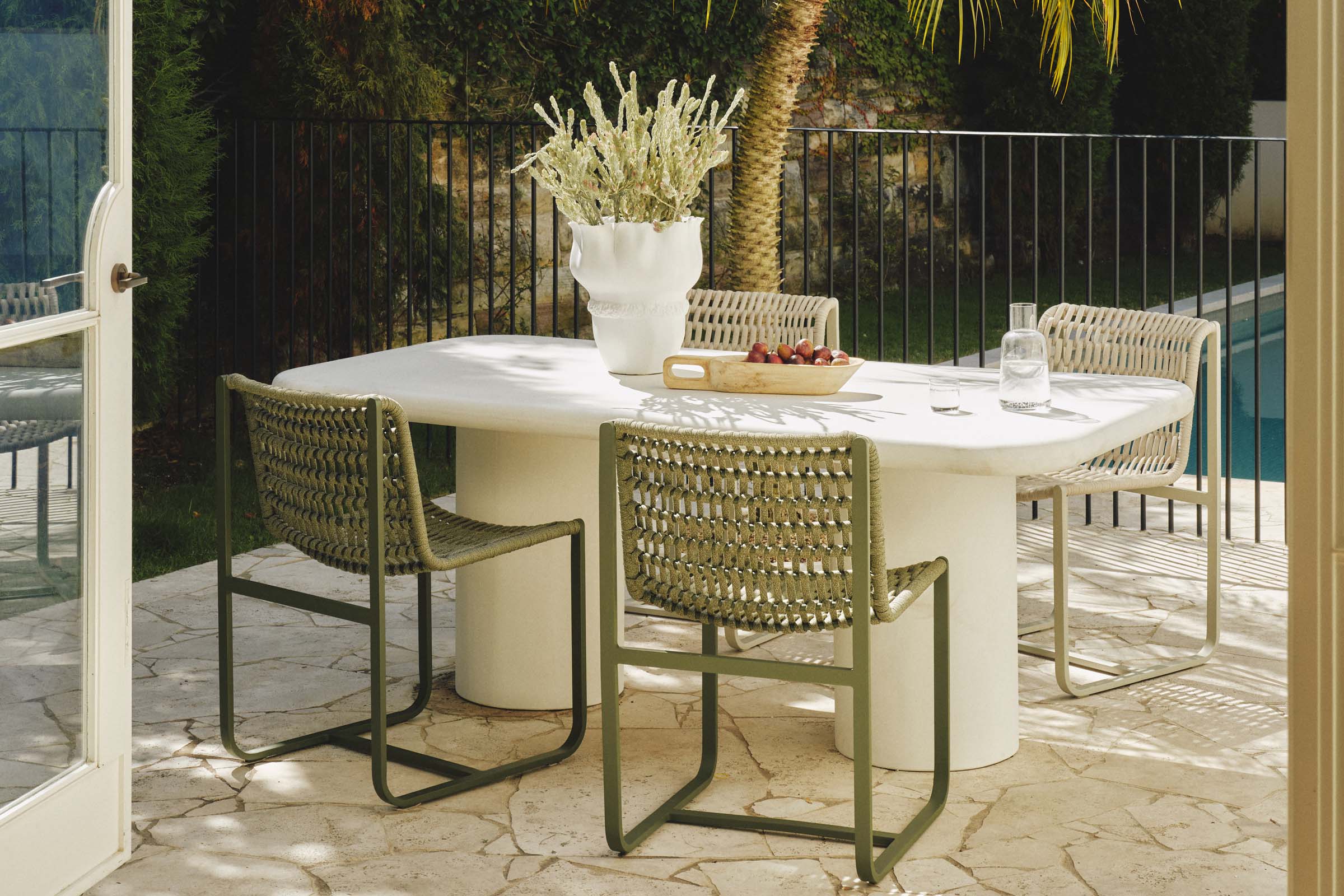 Modern Outdoor Furniture