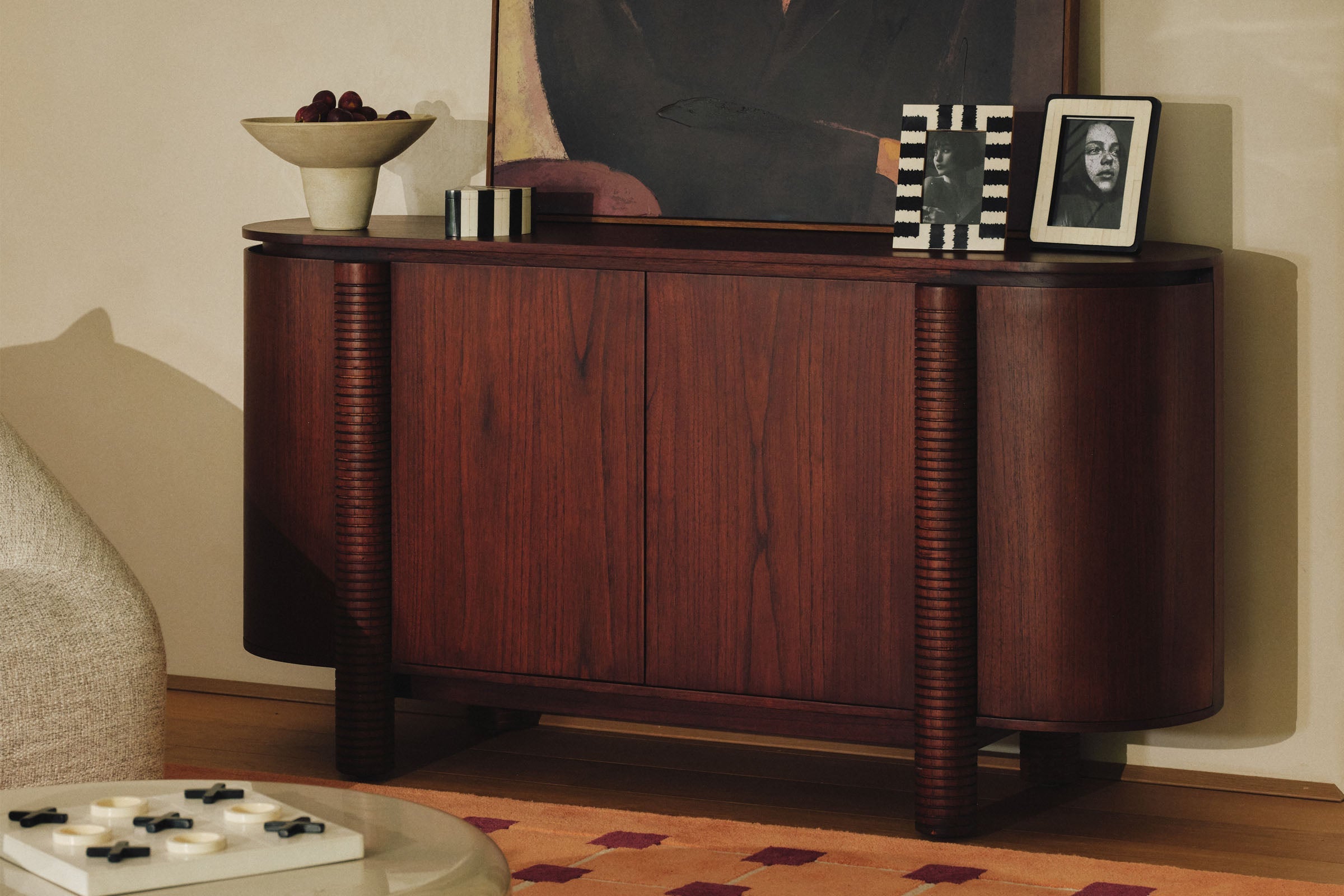 Cabinets & Sideboards