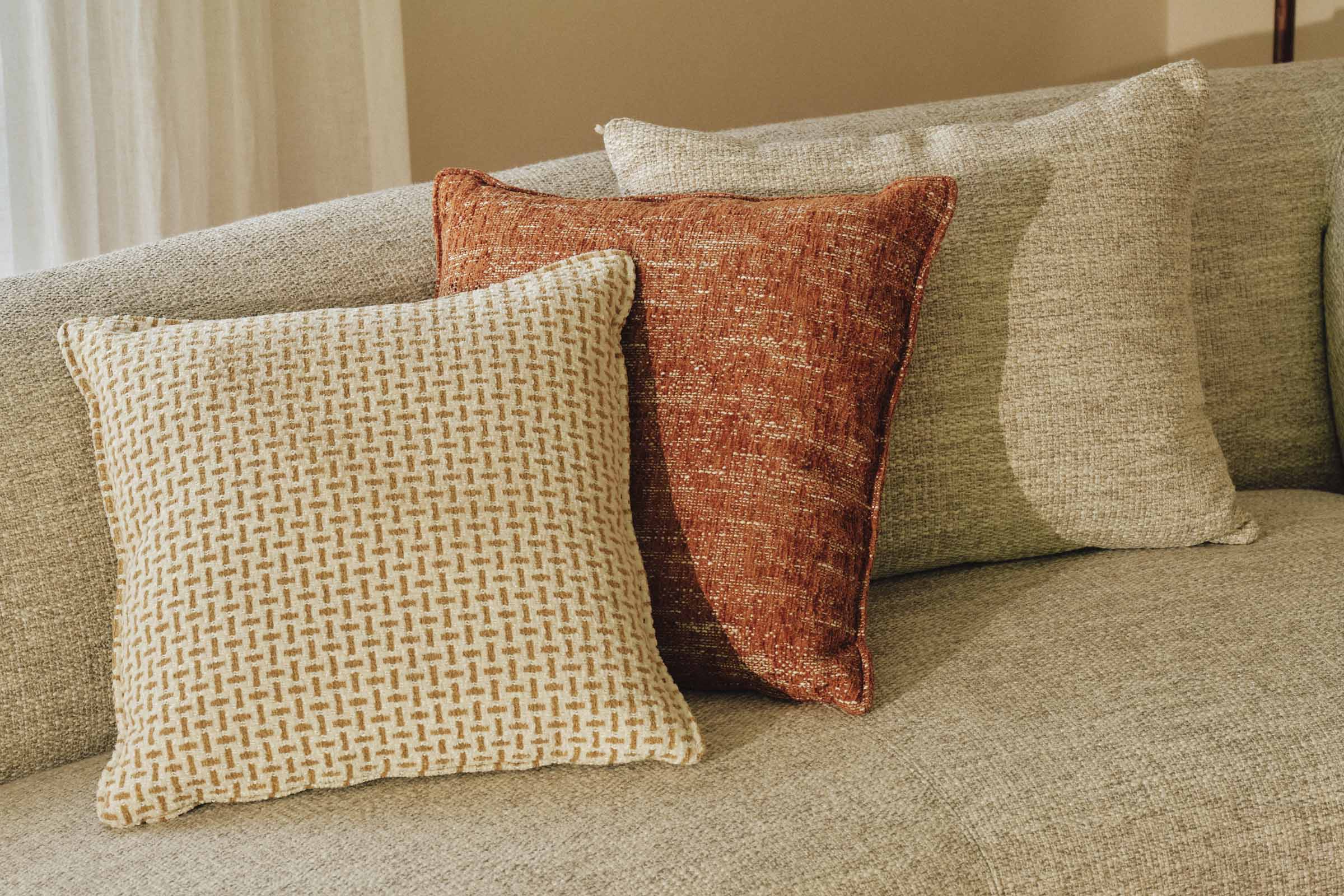 Decorative Cushions & Throws