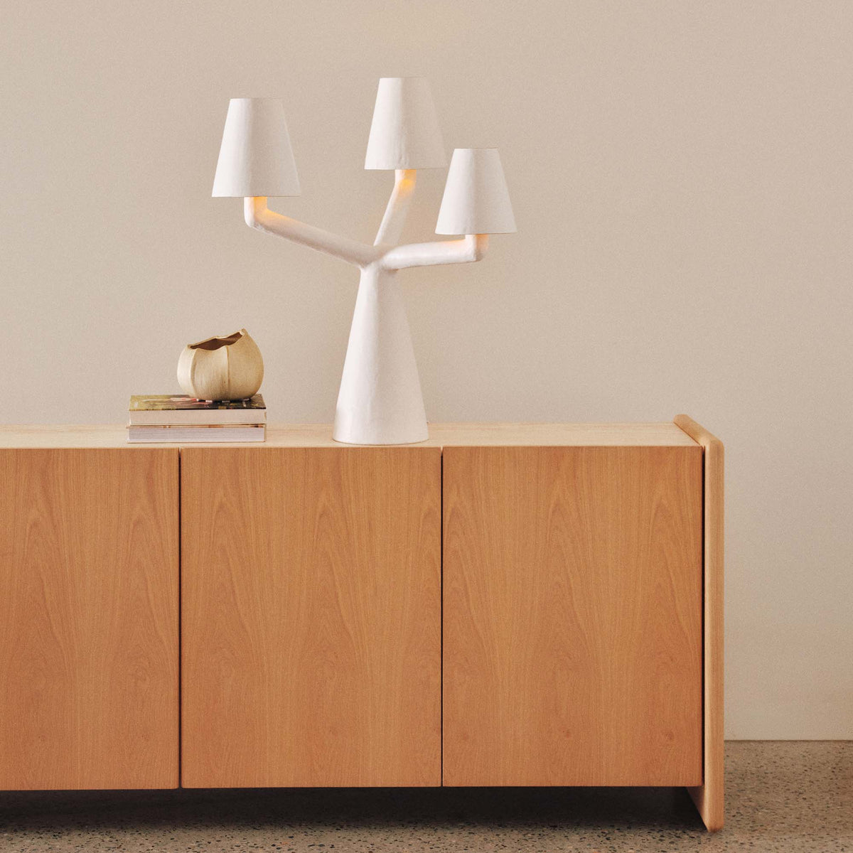 Hugo Table Lamp