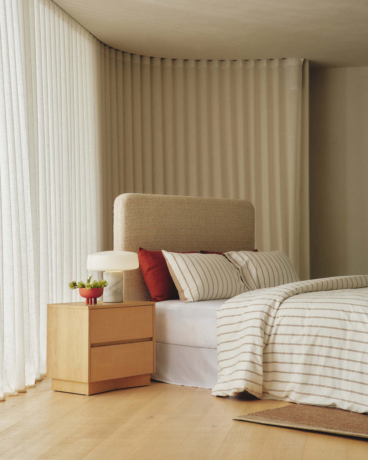 Nash Bedside Natural