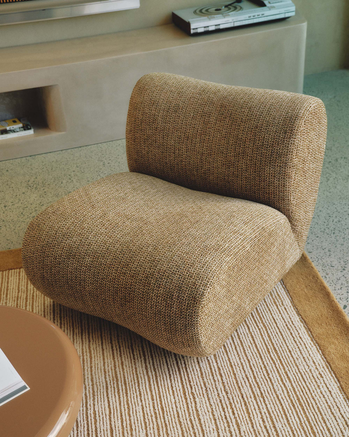Casen Swivel Chair Olive Sand