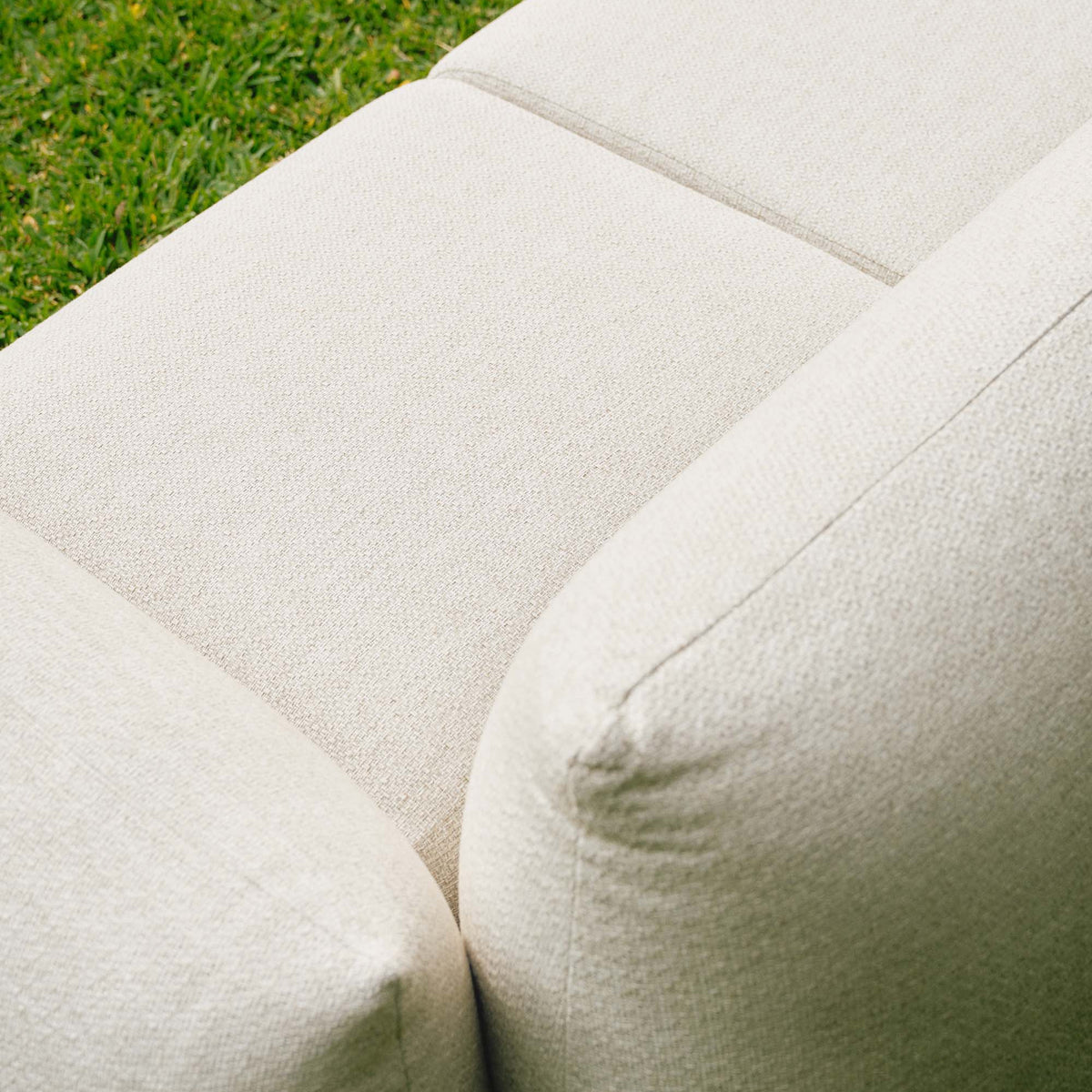 Rali Outdoor Sofa 2-Seater Limestone Grey
