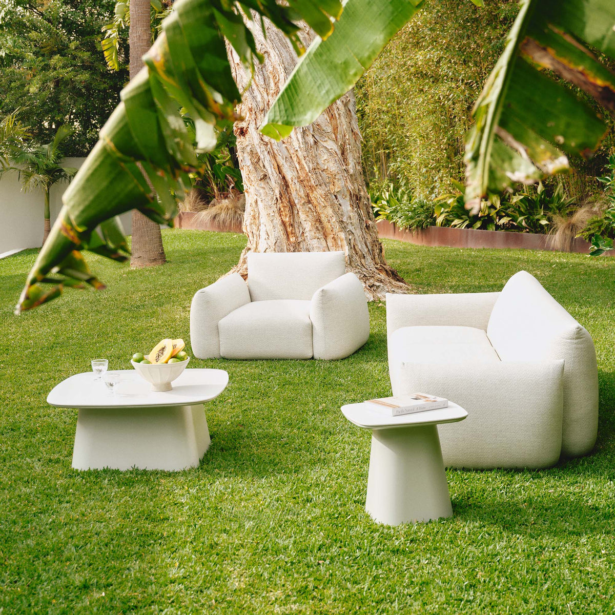 Saphir Outdoor Side Table Shadowstone