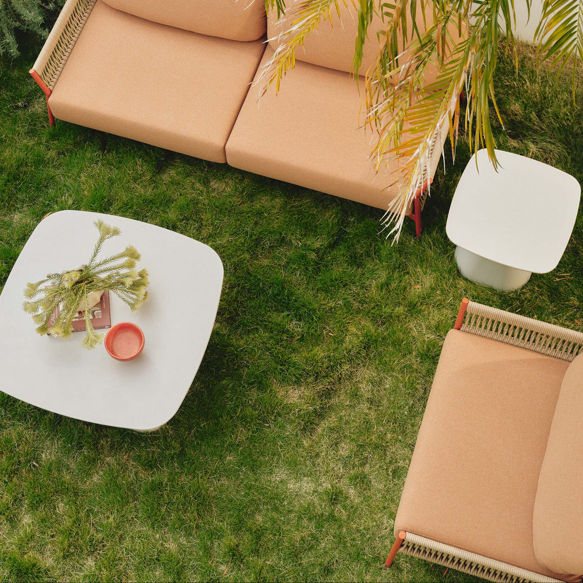 Corvo Outdoor Sofa Russet