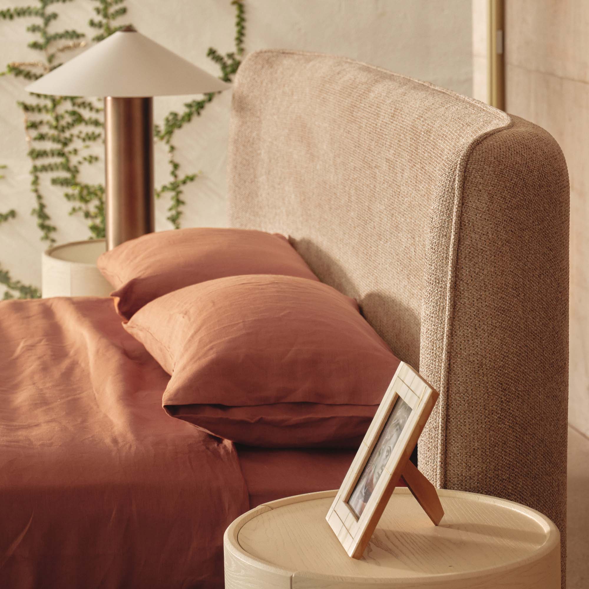 Dalia Queen Bedhead Mocha
