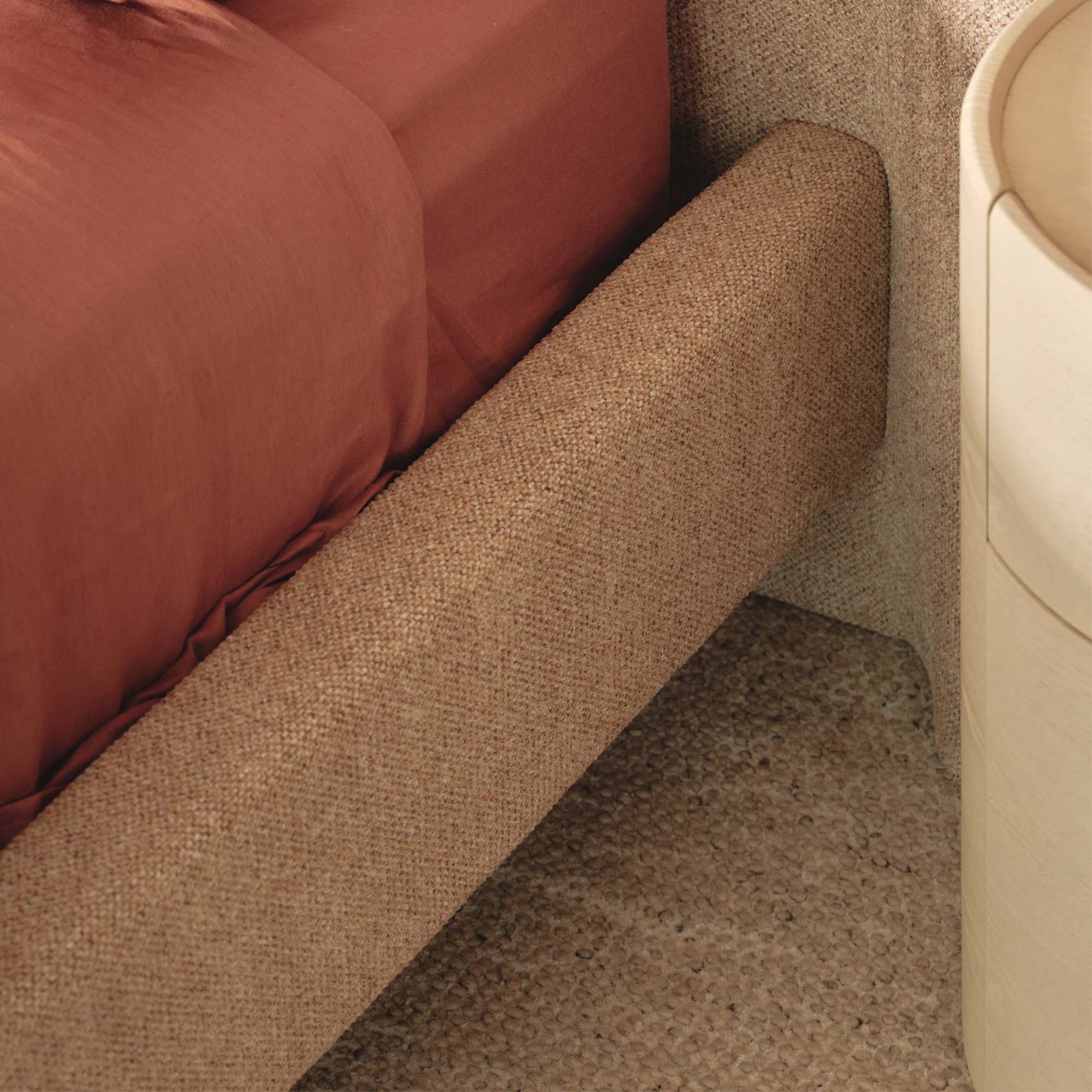 Dalia King Bed Mocha