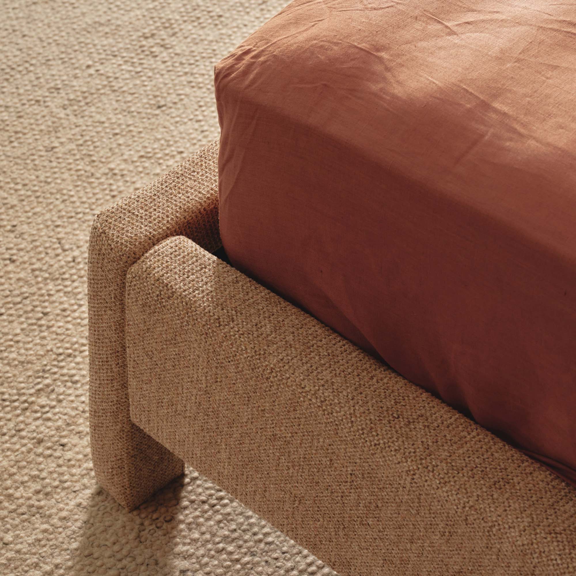 Dalia King Bed Mocha