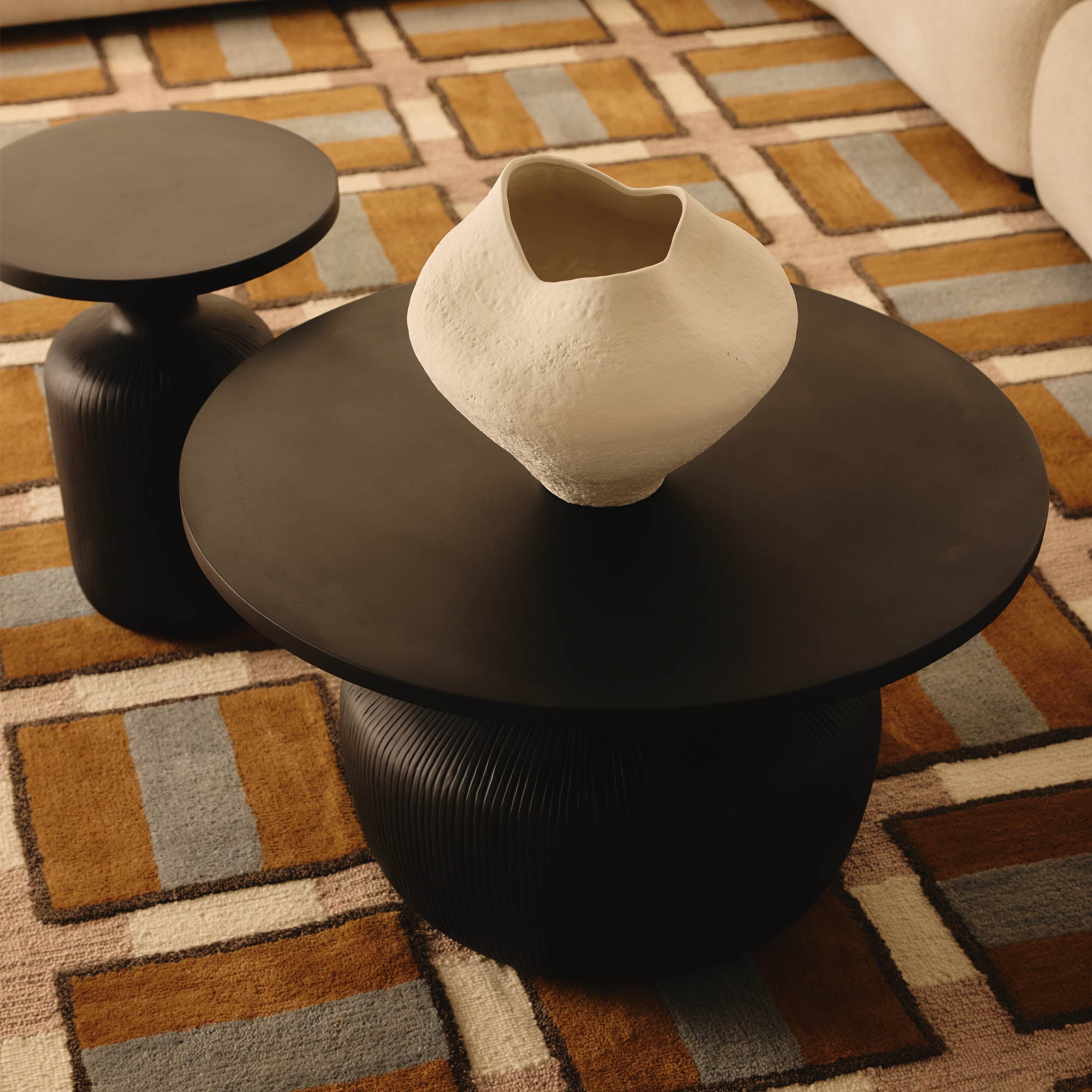 Totem Rug 200 x 280