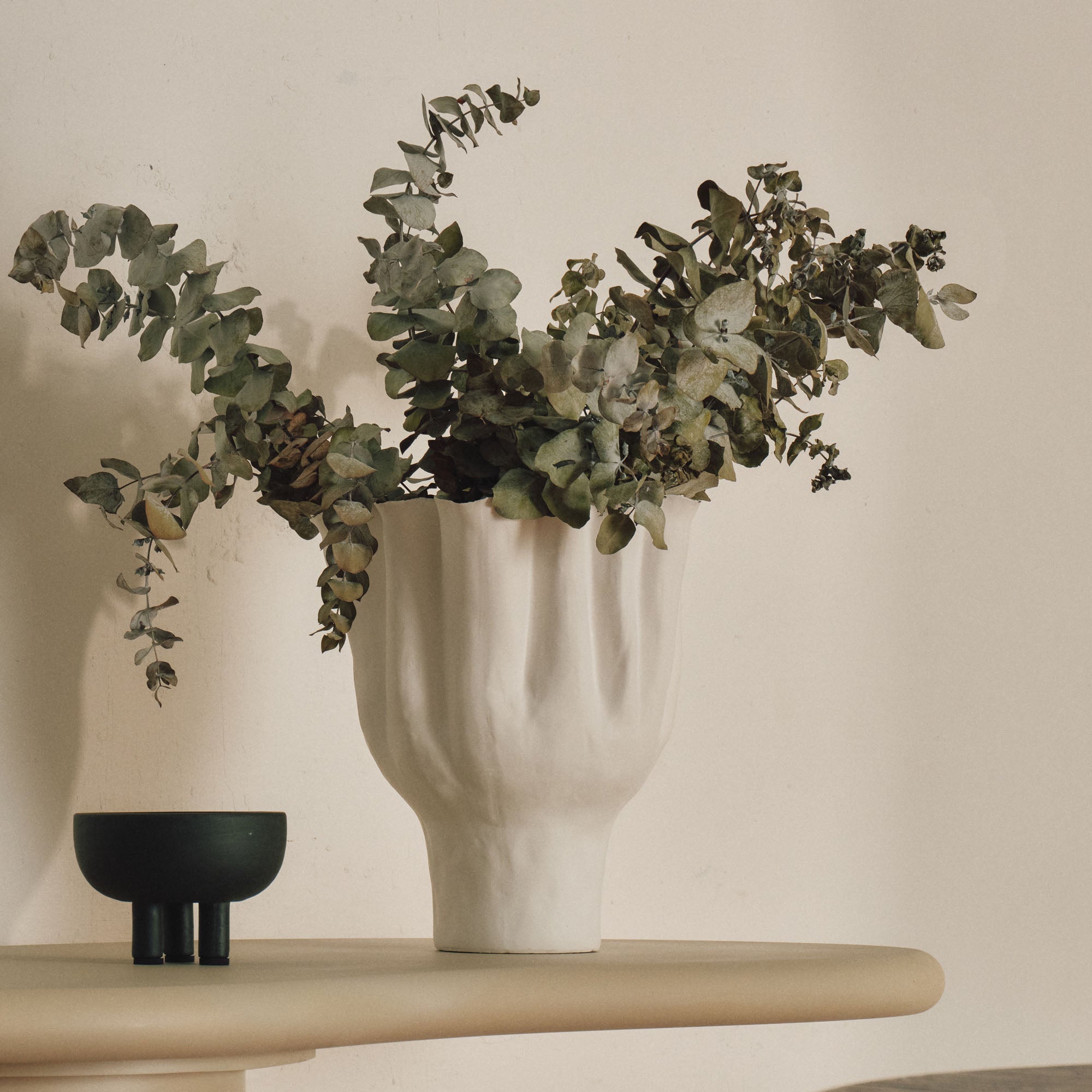 Ema Vase White