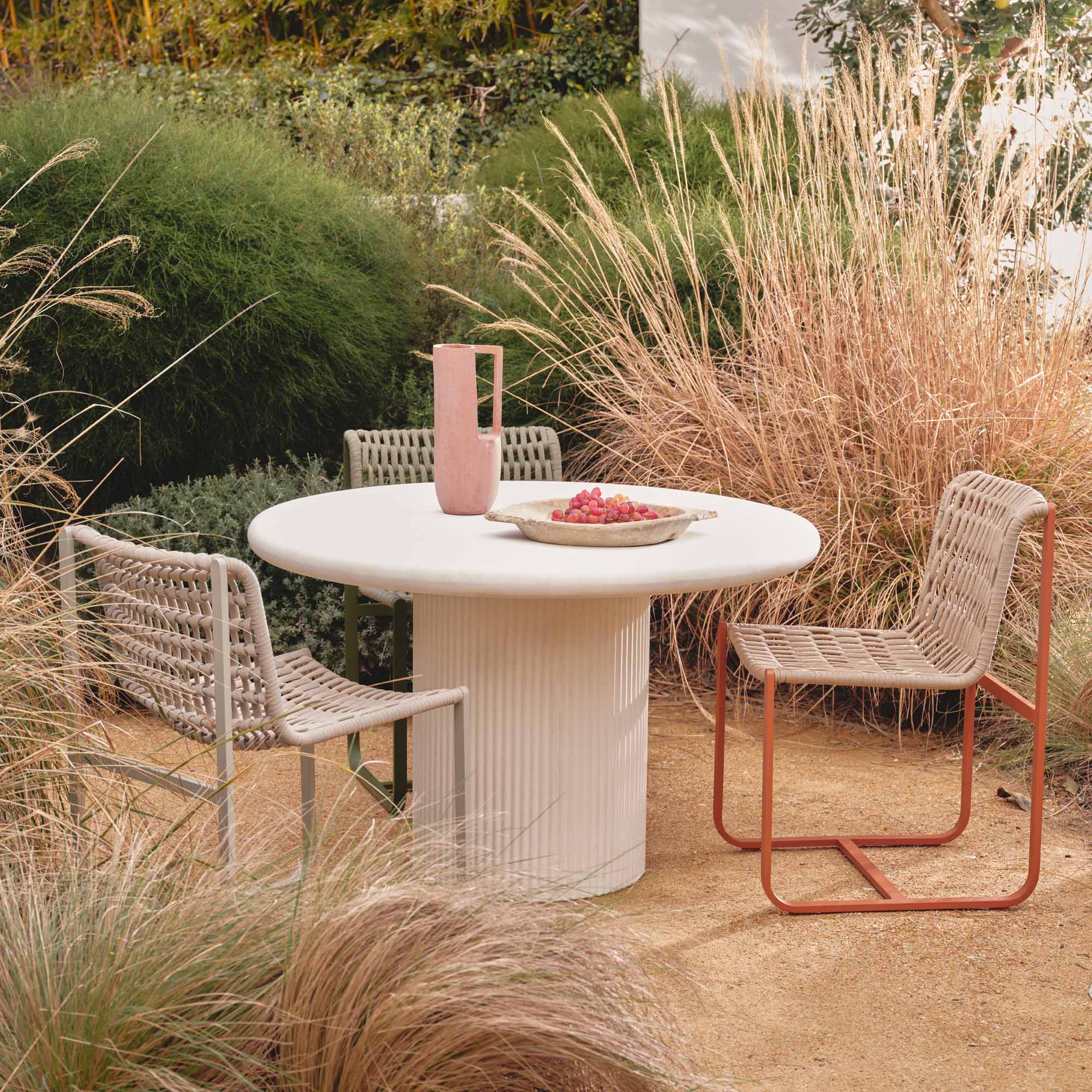 Hera Round Outdoor Dining Table