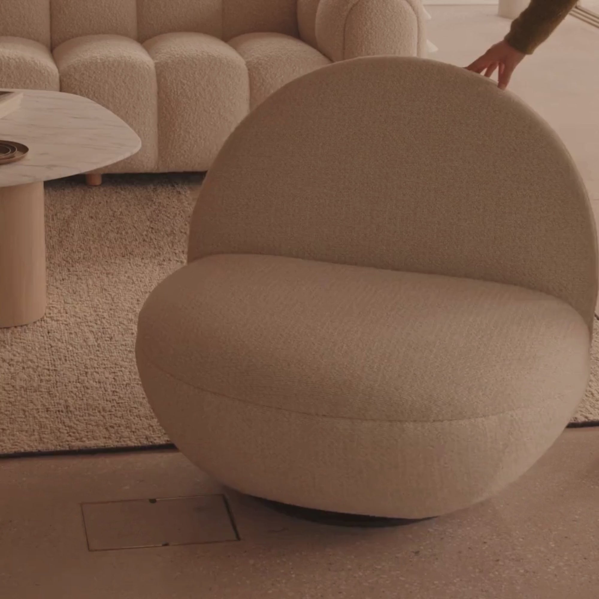 Mattia Swivel Chair Oyster