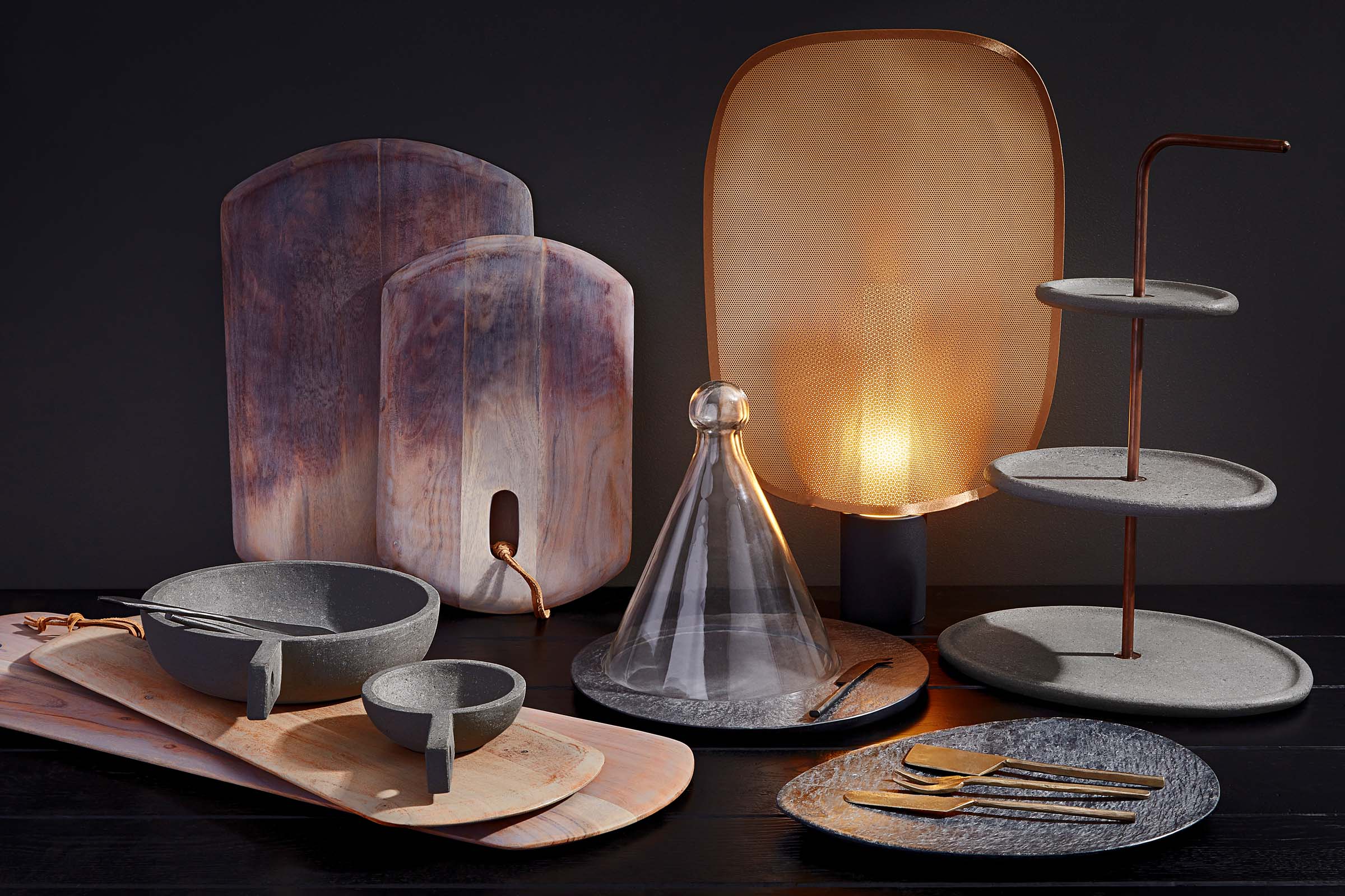 Serving Boards, Platters & Plates