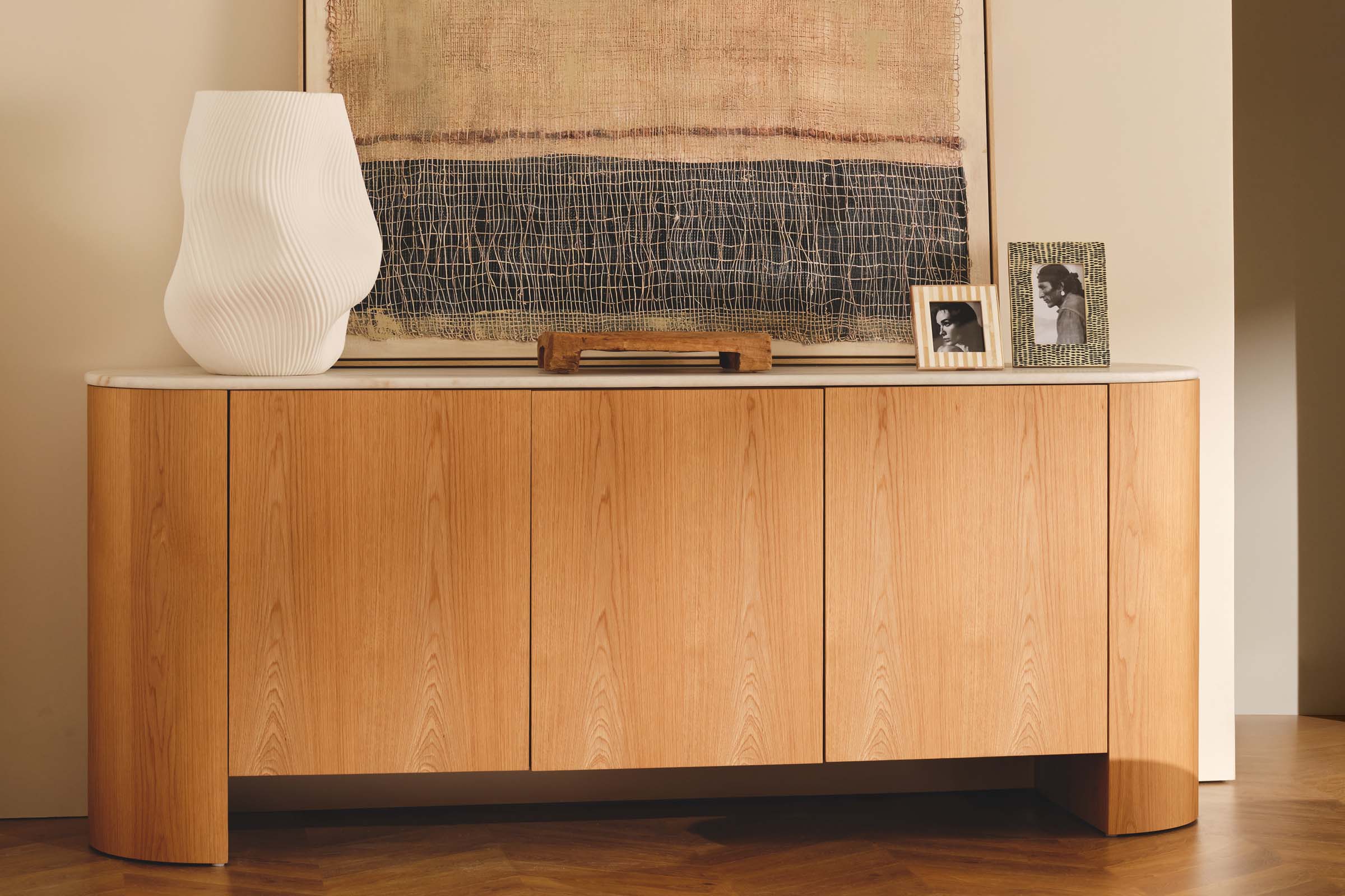 Sideboards & Buffets