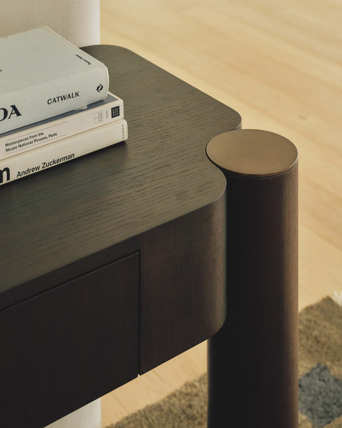 Vale Console | Desk Smoked