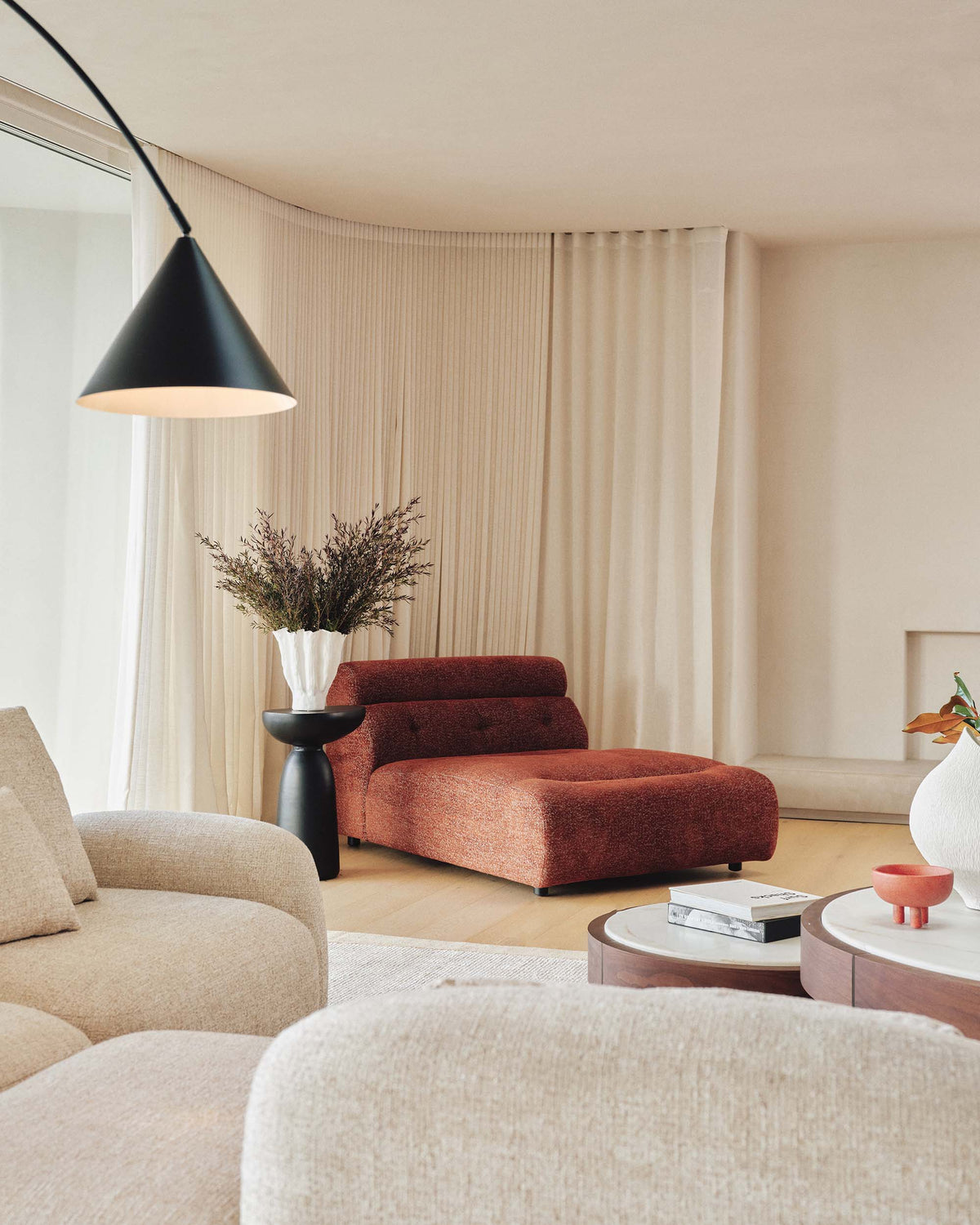 Orlen Chaise Lounge