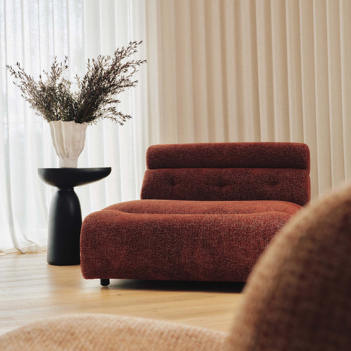 Orlen Chaise Lounge