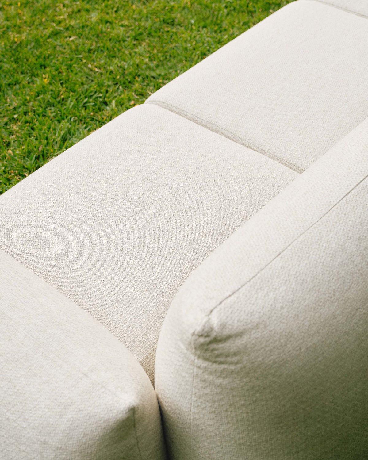 Rali Outdoor Sofa 2-Seater Limestone Grey
