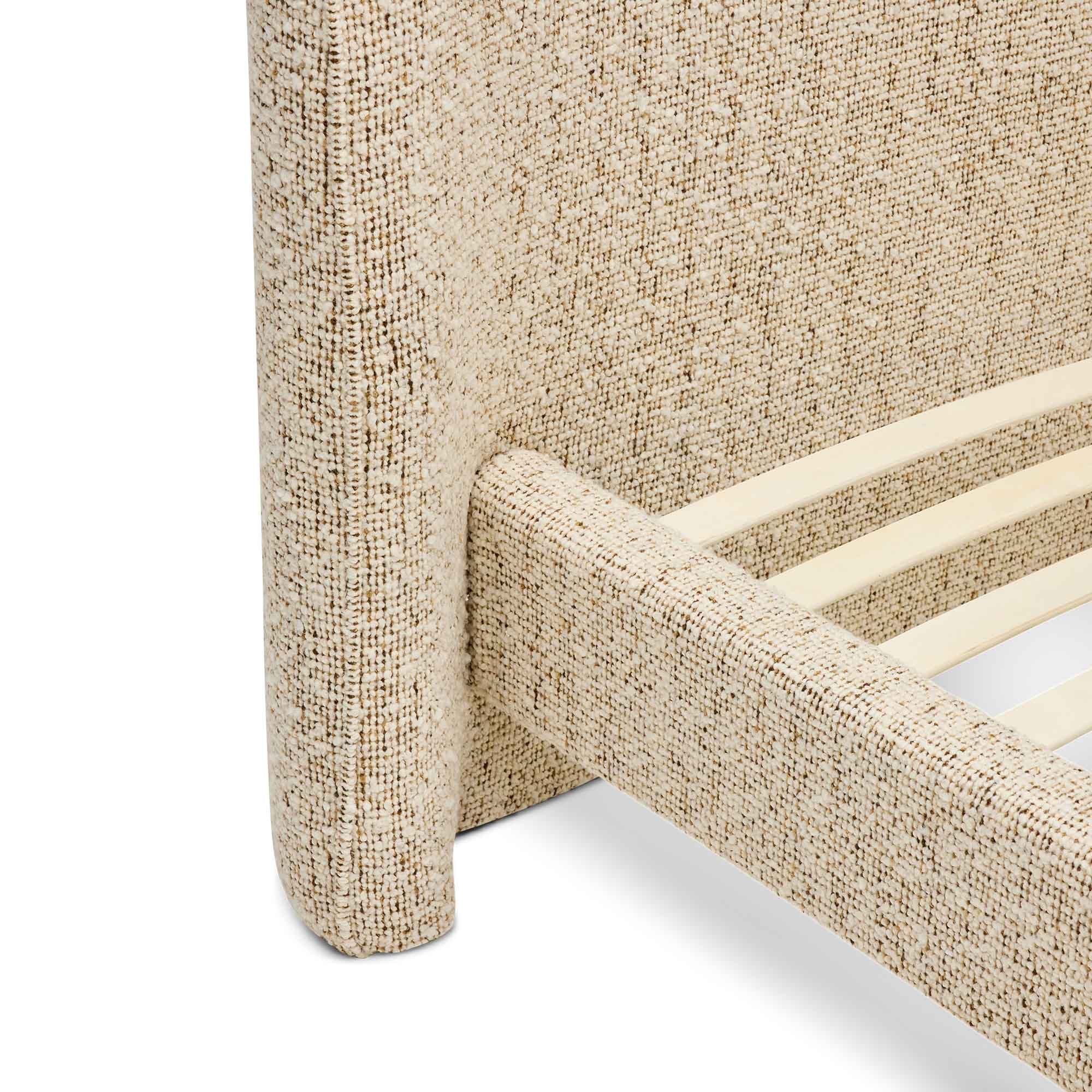 Dalia King Bed Birch