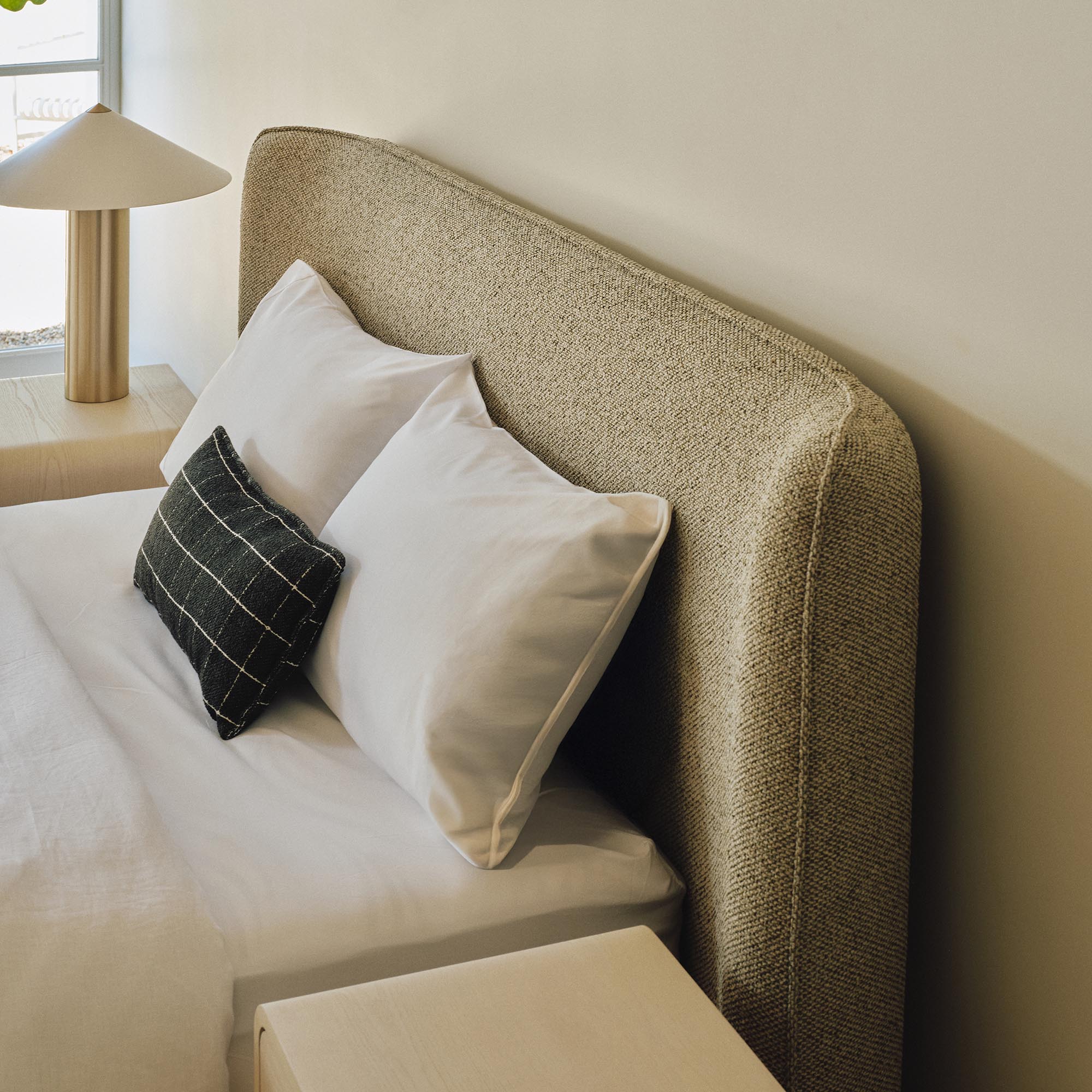 Dalia Queen Bedhead Pistachio