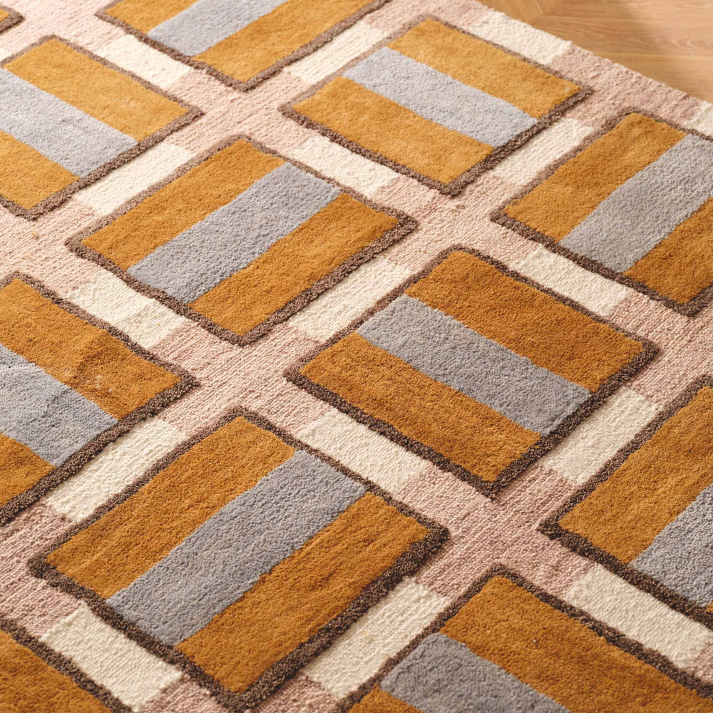 Totem Rug 300 x 400