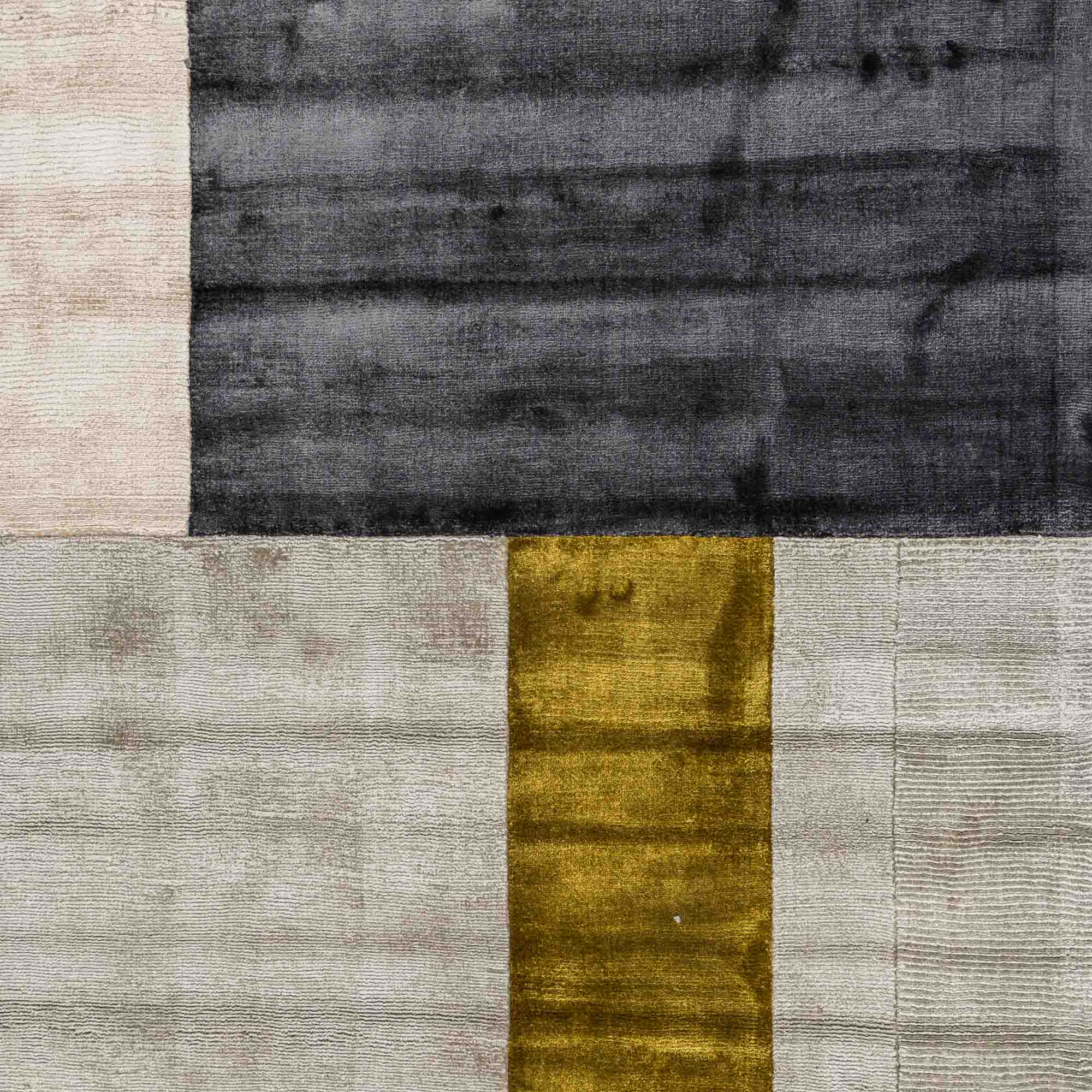 Formes Rug 250 x 350