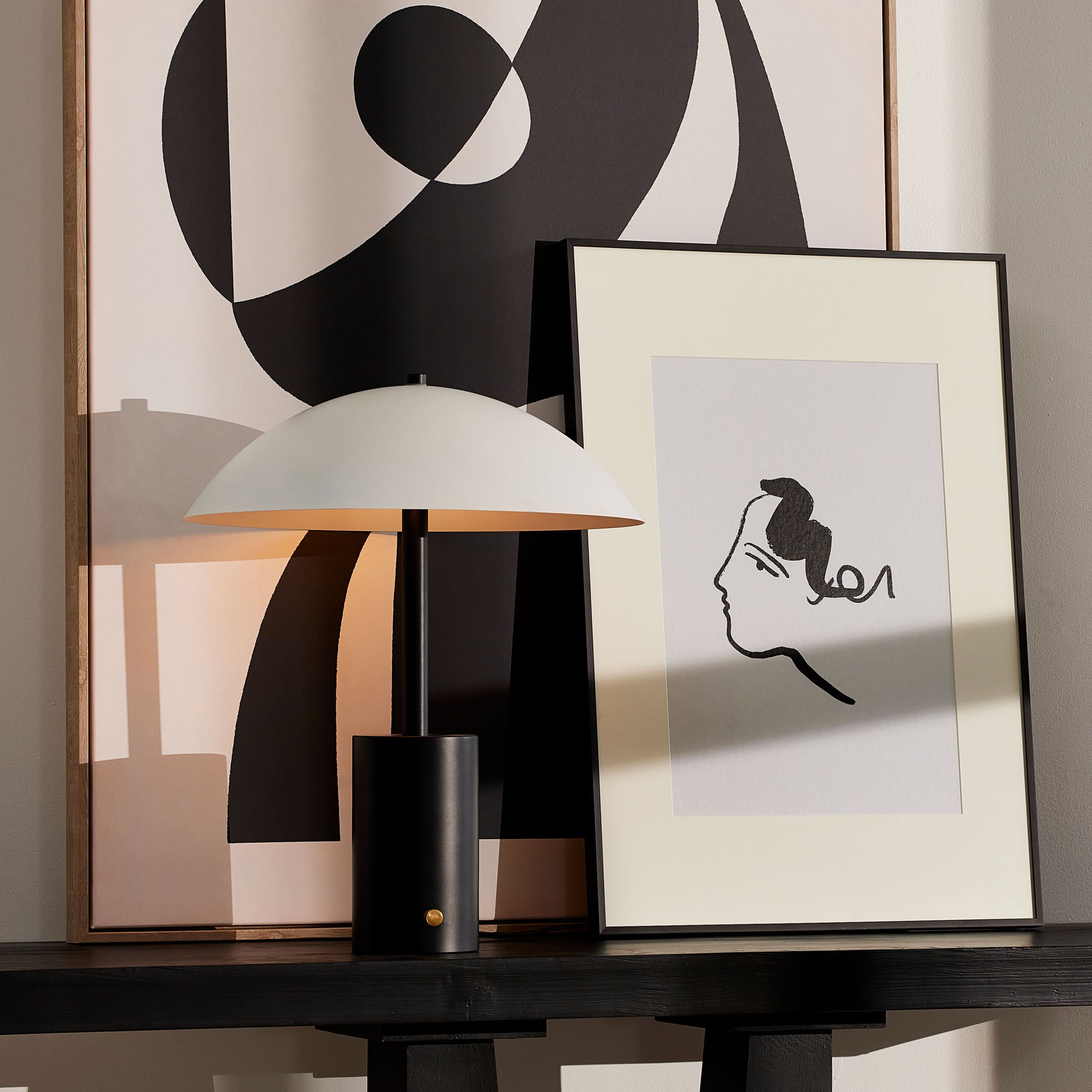 Daichi  Black & White Table Lamp