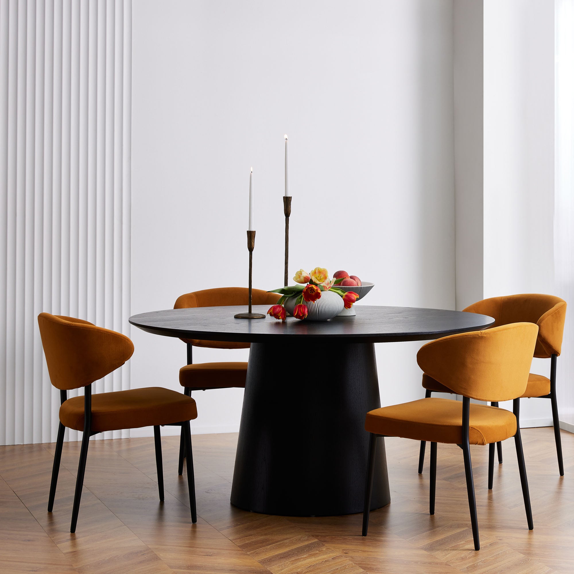 Pippa Round Dining Table Black Large