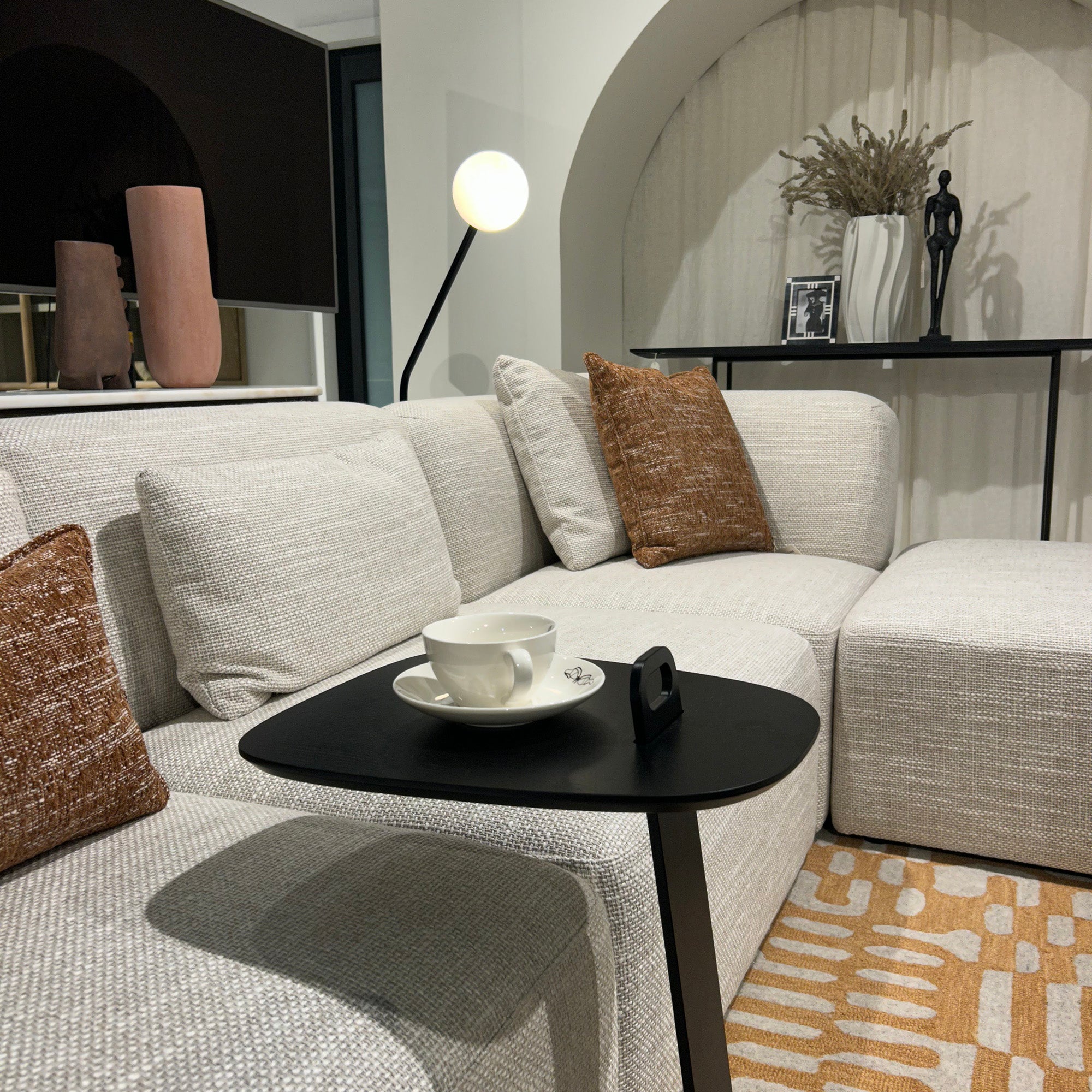 Kanto Side Table Black