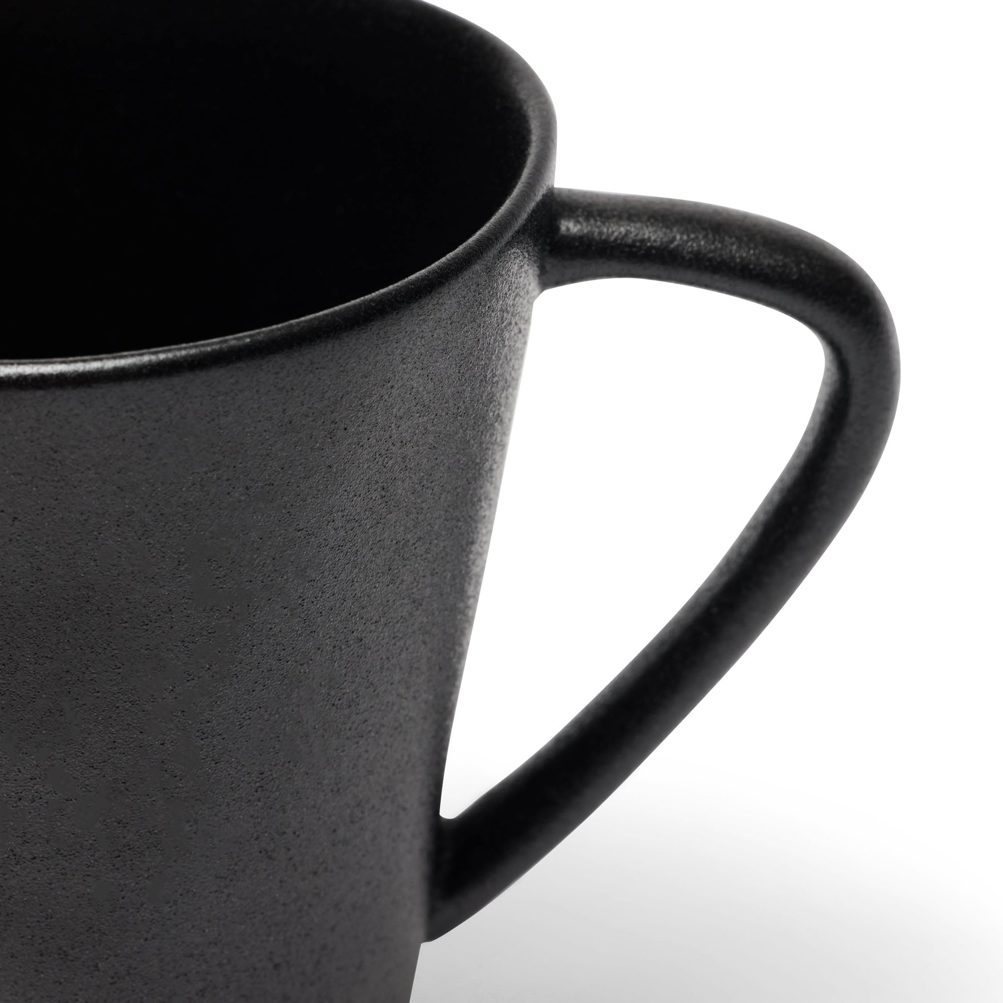 Amaro Ceramic Mug Black