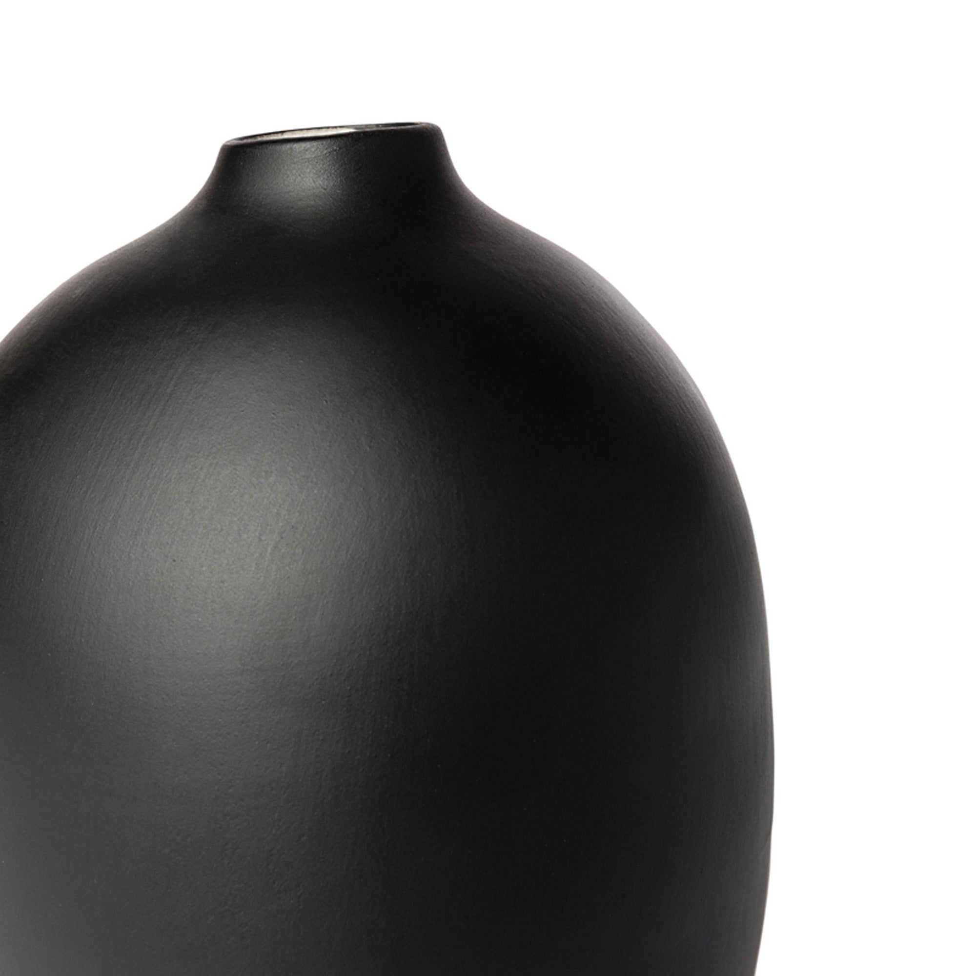 Taro Vase Black Medium