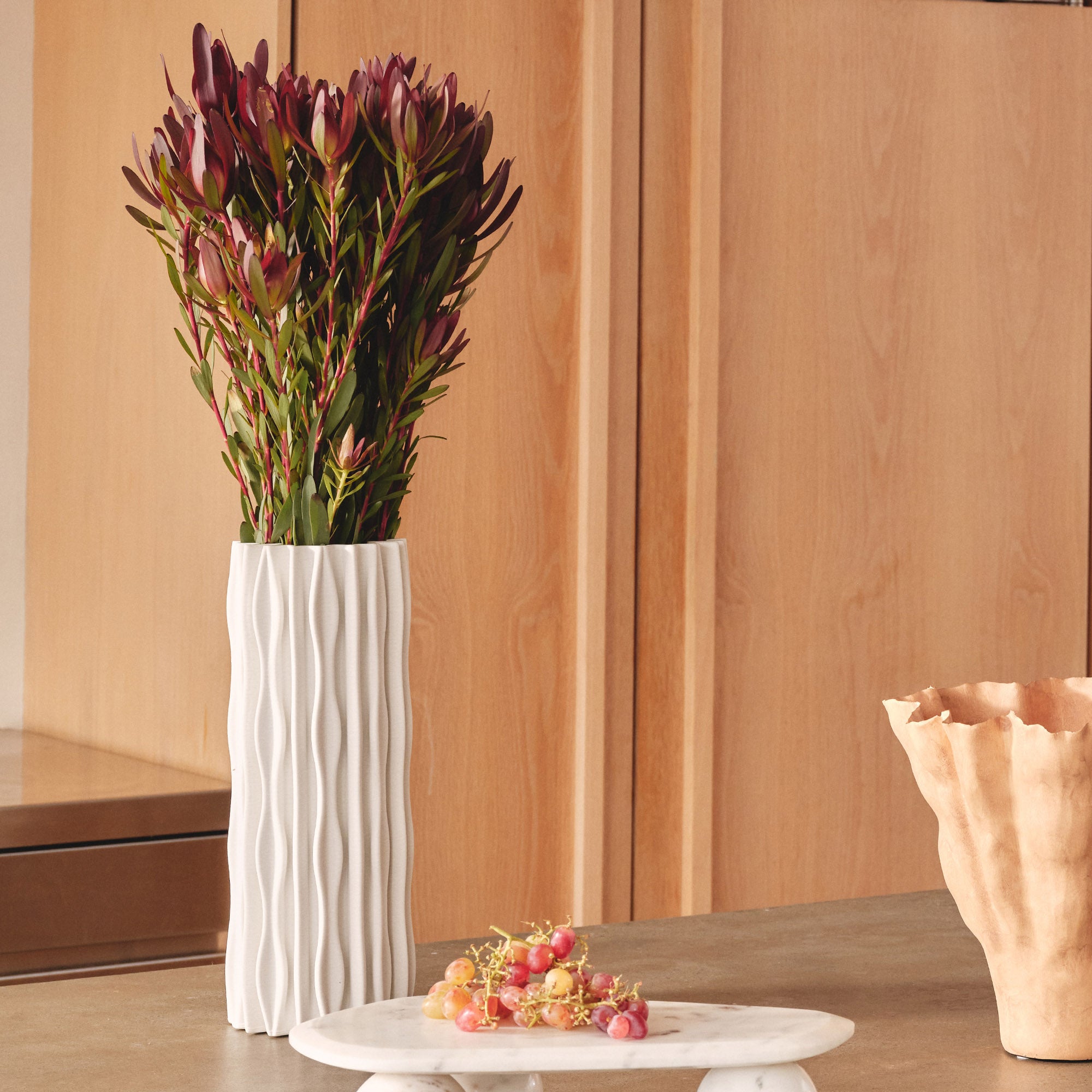 Toro Vase White
