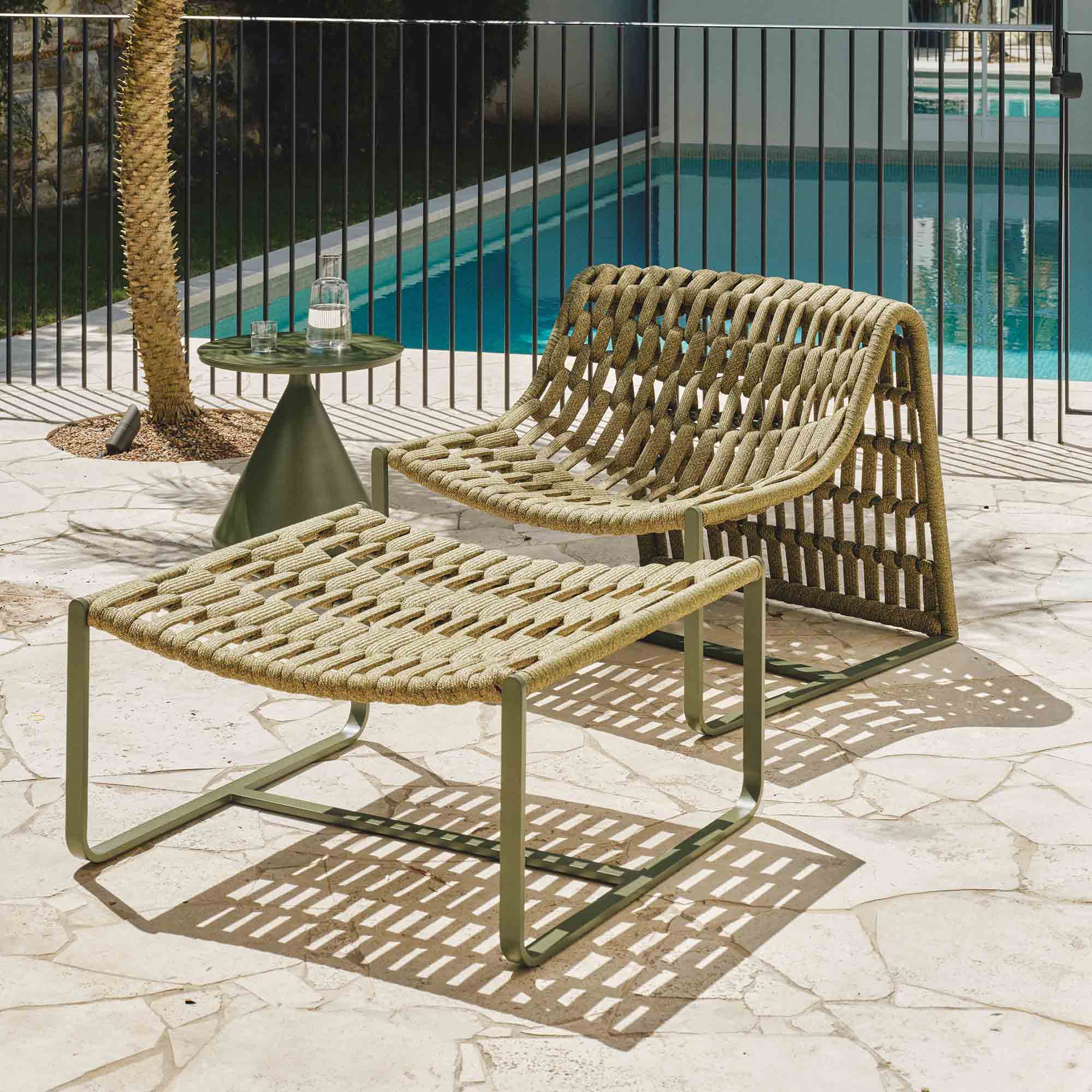 Paros Outdoor Ottoman Alpine